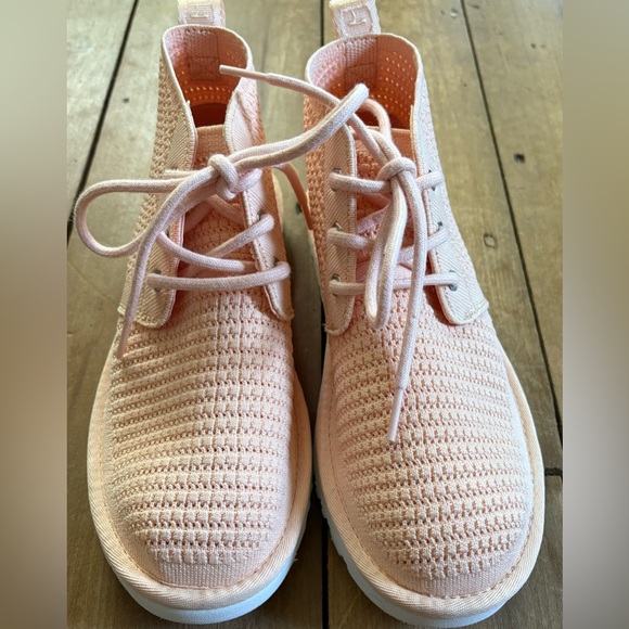 UGG Neumel Breeze Knit Shoe Size 7 NWOT - Picture 2 of 8